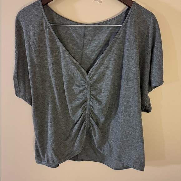 Lululemon Crusie the circuits top - Picture 3 of 7